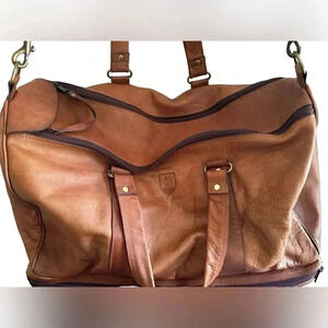 Roche’ Invitational Wolf Creek TICA Leather Duffel Travel Bag